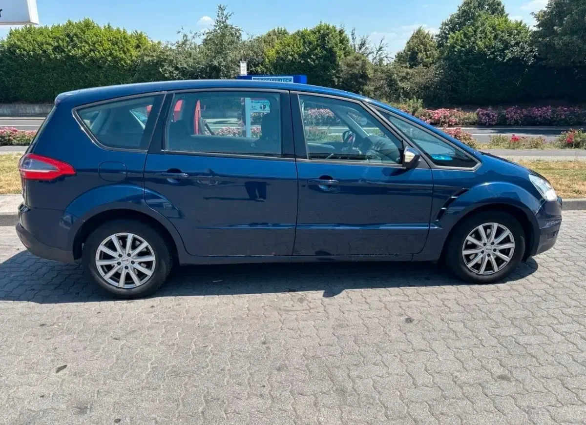 Gebraucht Ford S-MAX S 140 PS (102 kW) 2010 Andere farben Van / Kleinbus