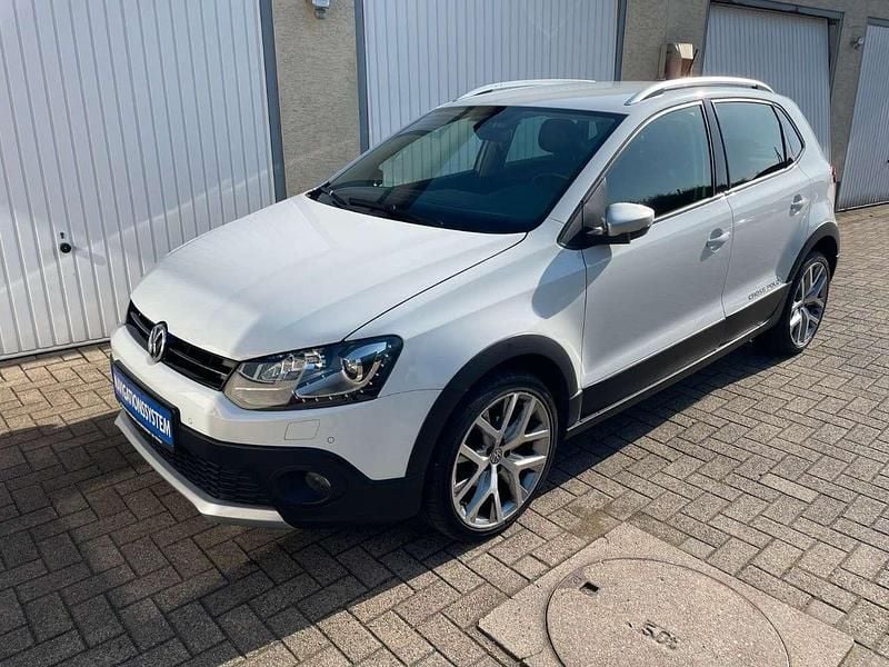 Gebraucht VW Polo Cross 90 PS (66 kW) 2015 Pure white Kleinwagen