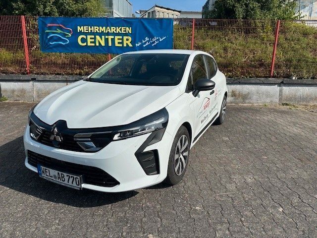 Weiß Gebraucht 2024 Mitsubishi Colt Basis Limousine | 15.900 € (Superpreis) - Bild 1/4