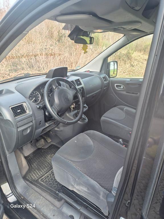 Gebraucht Citroën Jumpy 162 PS (119 kW) 2015 Schwarz Van / Kleinbus