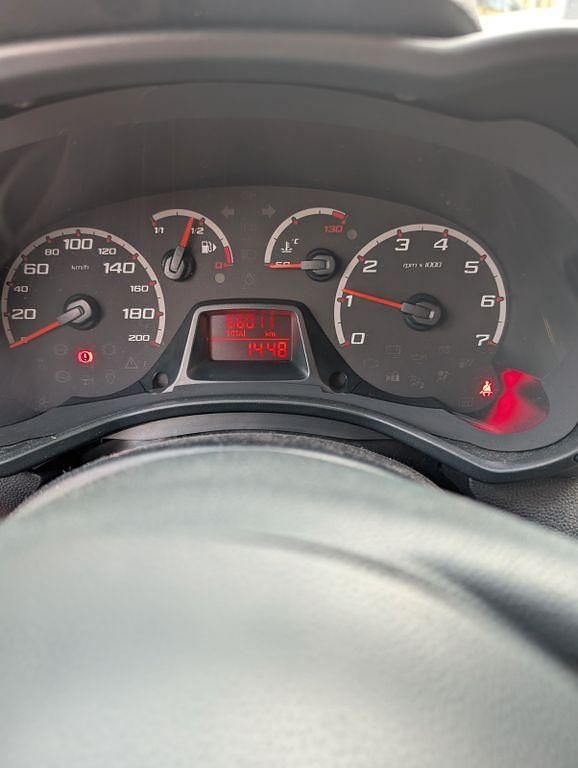 Gebraucht Ford Ka Trend 69 PS (50 kW) 2009 Rot Kleinwagen