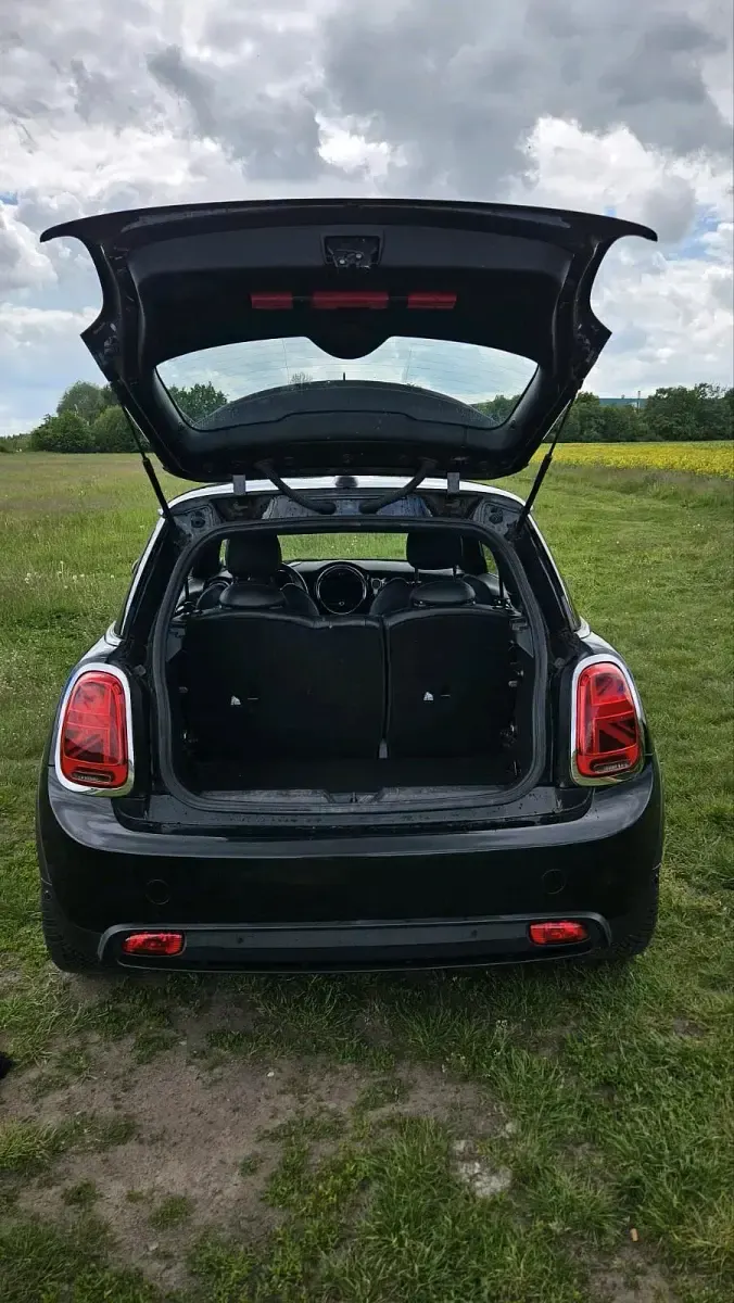 Gebraucht Mini Cooper SE 135 kW (184 PS) 2019 Schwarz Kleinwagen