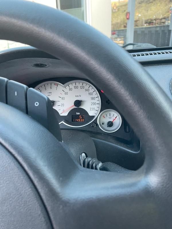 Gebraucht Opel Tigra 90 PS (66 kW) 2009 Schwarz Cabrio