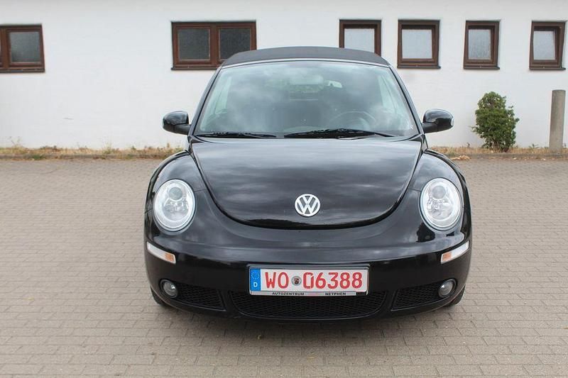 Gebraucht VW New Beetle 105 PS (77 kW) 2006 Schwarz Kleinwagen