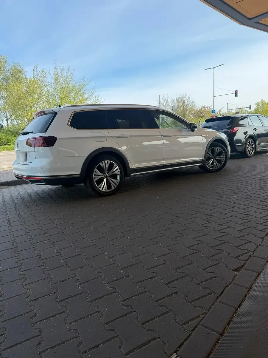 Gebraucht VW Passat 200 PS (147 kW) 2021 Weiß Kombi