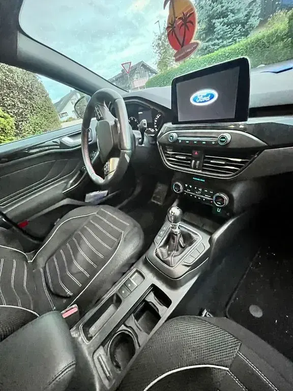 Used Ford Focus ST-Line 150 HP (110 kW) 2020 Blue Sedan