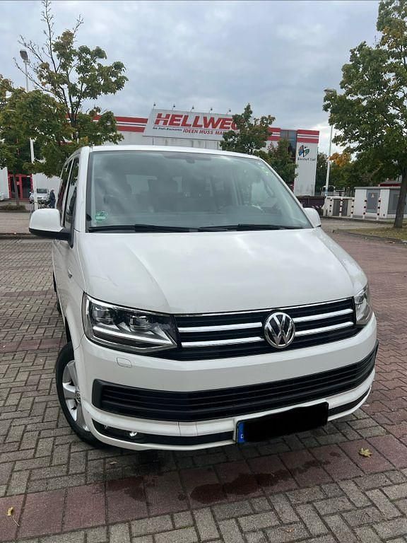 Weiß Gebraucht 2016 VW Caravelle Van / Kleinbus | 20.800 € (Fairer Preis) - Bild 1/4