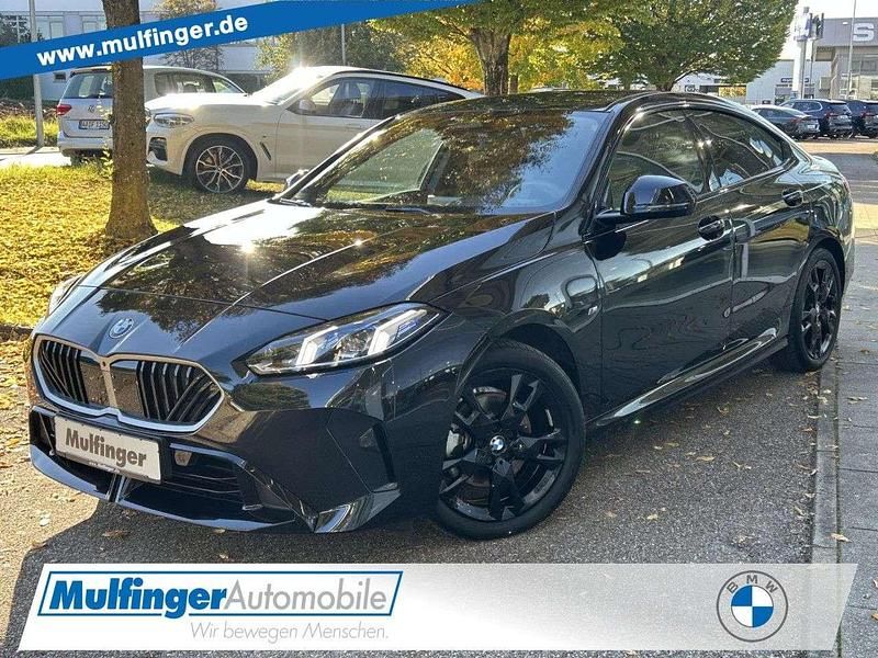 Black sapphire Gebraucht 2025 BMW 220 M Sport Coupé | 33.890 € (Guter Preis) - Bild 1/4