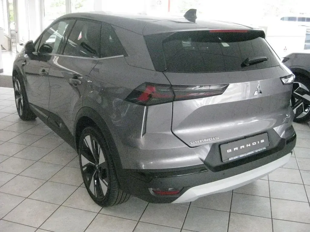 Neu Mitsubishi Grandis Edition 158 PS (116 kW) 2026 Weiß SUV
