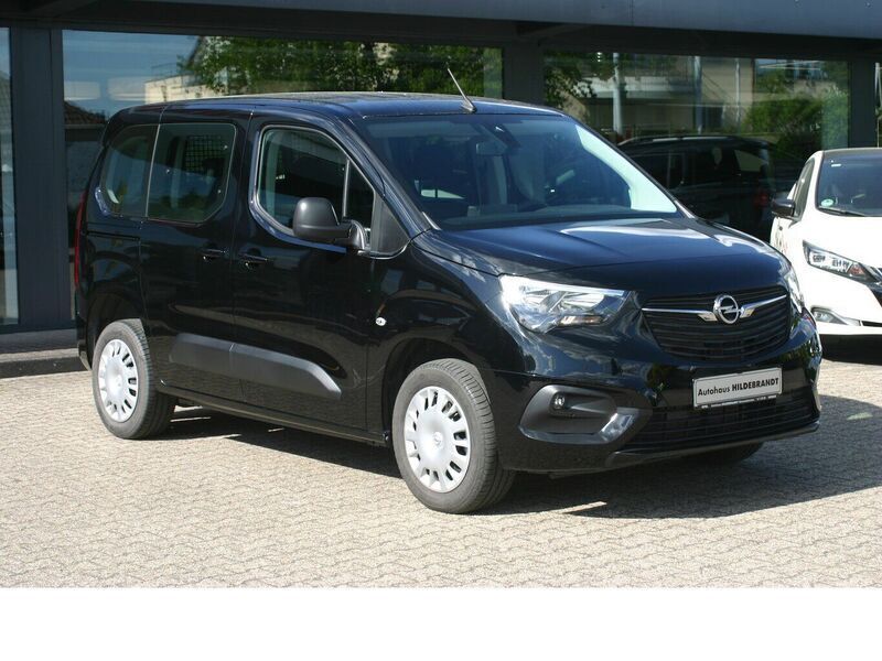 Schwarz Gebraucht 2023 Opel Combo Life Edition Van / Kleinbus | 20.275 € (Guter Preis) - Bild 1/4