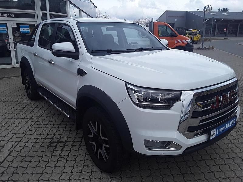 Gebraucht JAC JS8 204 PS (150 kW) 2023 Weiß SUV