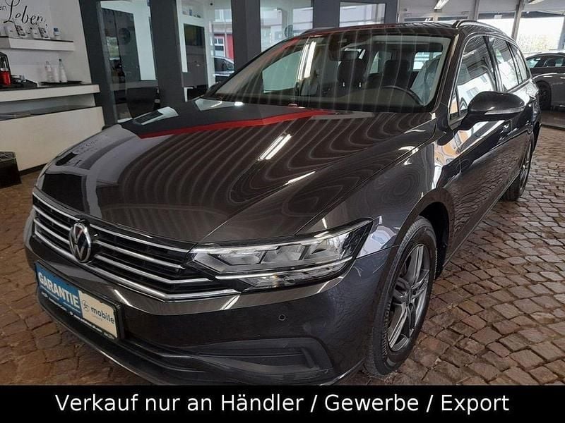 Grau Gebraucht 2023 VW Passat Conceptline Kombi | 17.900 € (Guter Preis) - Bild 1/4