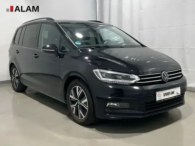 Gebraucht VW Touran Comfortline 150 PS (110 kW) 2024 Schwarz Van / Kleinbus
