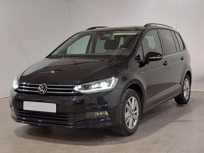 Schwarz Gebraucht 2024 VW Touran Van / Kleinbus | 29.900 € (Fairer Preis) - Bild 1/4