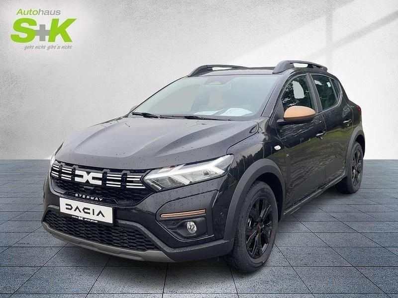 Neu Dacia Sandero Extreme 101 PS (74 kW) 2025 Perlmuttschwarz metallic Kleinwagen