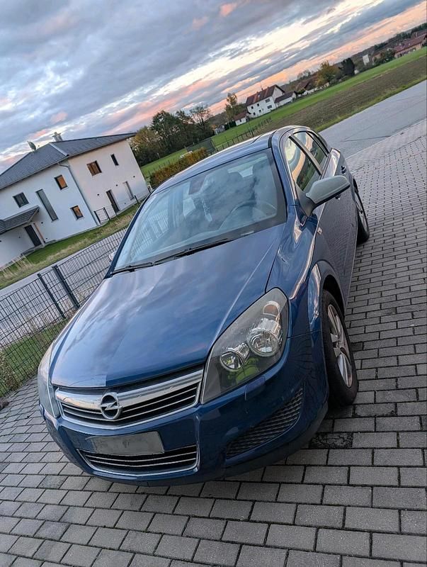 Blau Gebraucht 2007 Opel Astra Sport Kleinwagen | 1.150 € (Fairer Preis) - Bild 1/4