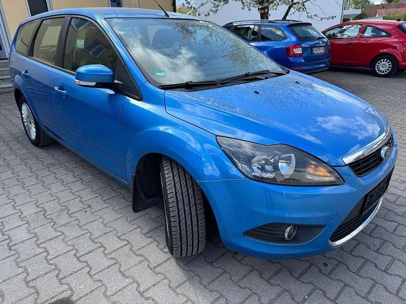 Usado Ford Focus Titanium 109 CV (80 kW) 2009 Azul Familiar