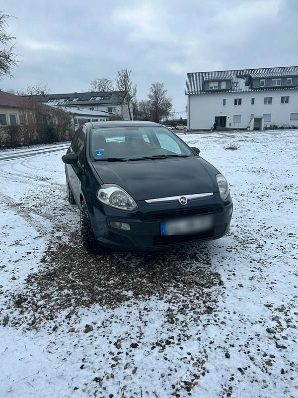 Blau Gebraucht 2010 Fiat Punto Kleinwagen | 2.700 € (Etwas zu teuer) - Bild 1/4