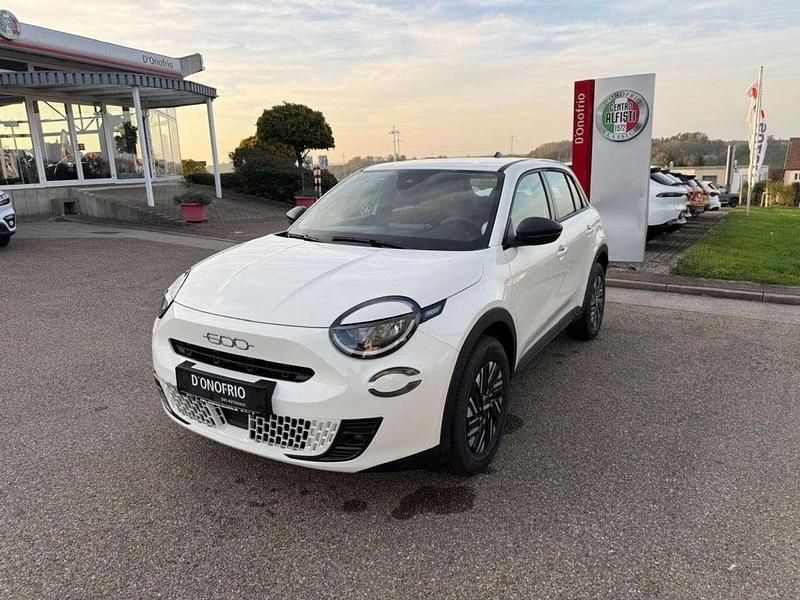 Gebraucht Fiat 600 101 PS (74 kW) 2024 Weiss SUV