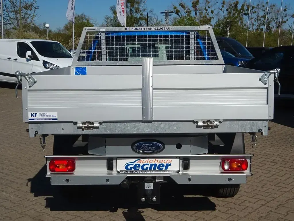 Nowe Ford Ranger XL 170 KM (125 kW) 2025 Niebieski Pickup