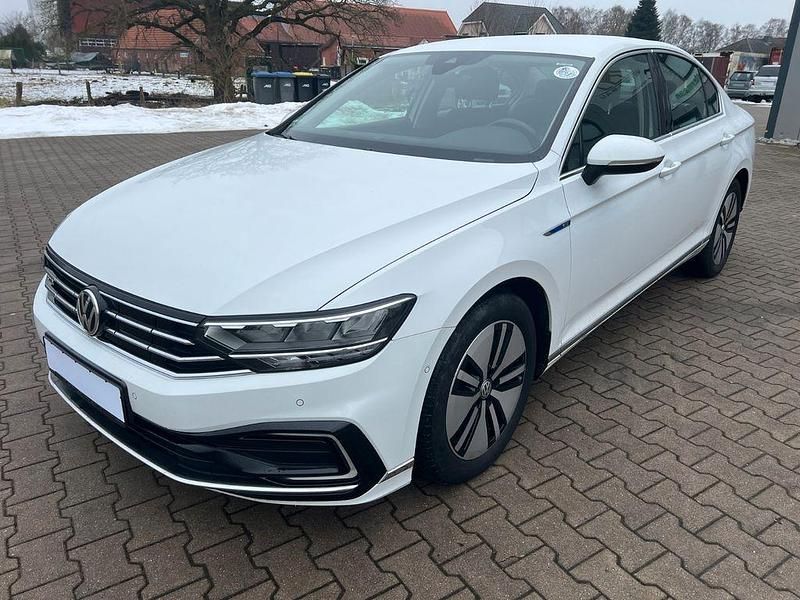 Gebraucht VW Passat GTE 218 PS (160 kW) 2020 Weiß Limousine