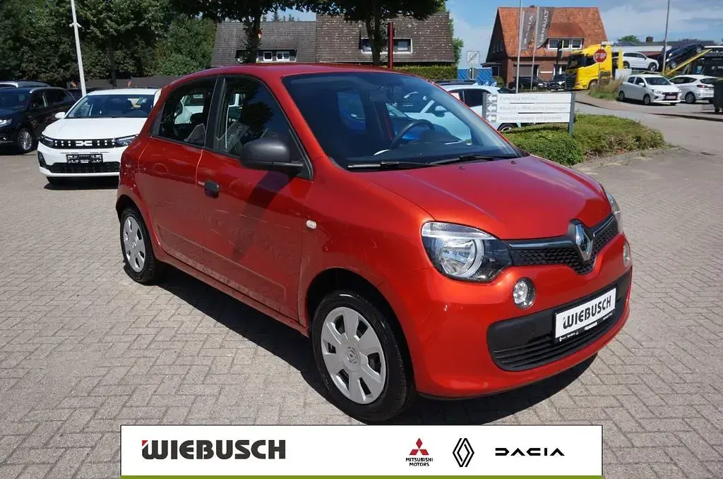 Gebraucht Renault Twingo Life 69 PS (50 kW) 2018 Rot Kleinwagen