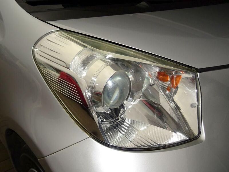 Gebraucht Toyota iQ 68 PS (50 kW) 2009 Platinsilber Kleinwagen