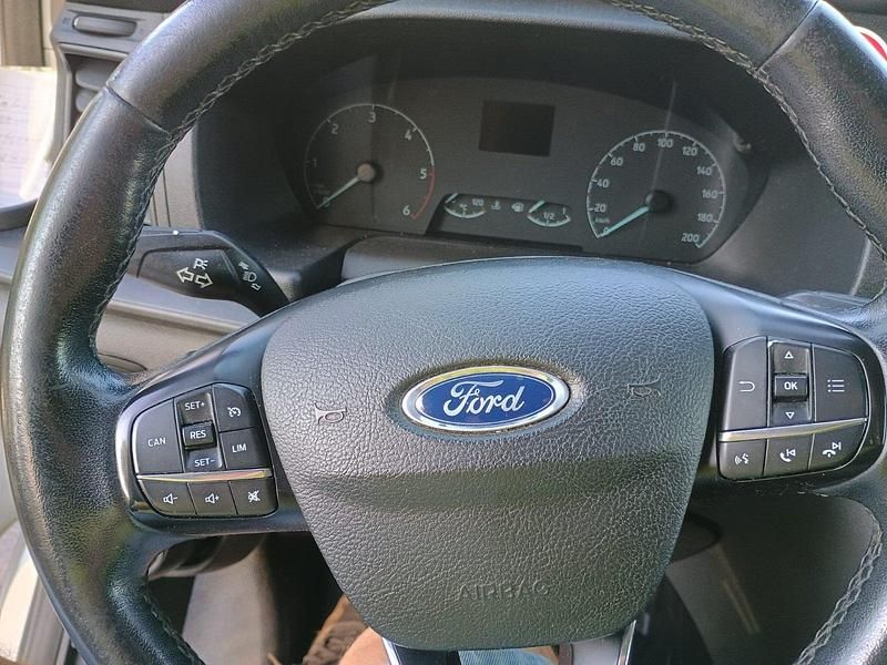 Gebraucht Ford Transit Custom 131 PS (96 kW) 2019 Weiß Van / Kleinbus