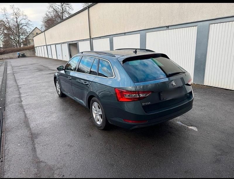 Gebraucht Skoda Superb 150 PS (110 kW) 2017 Grau Kombi