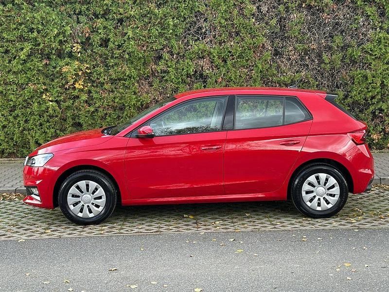 Neu Skoda Fabia Selection 95 PS (69 kW) 2025 Rot Limousine