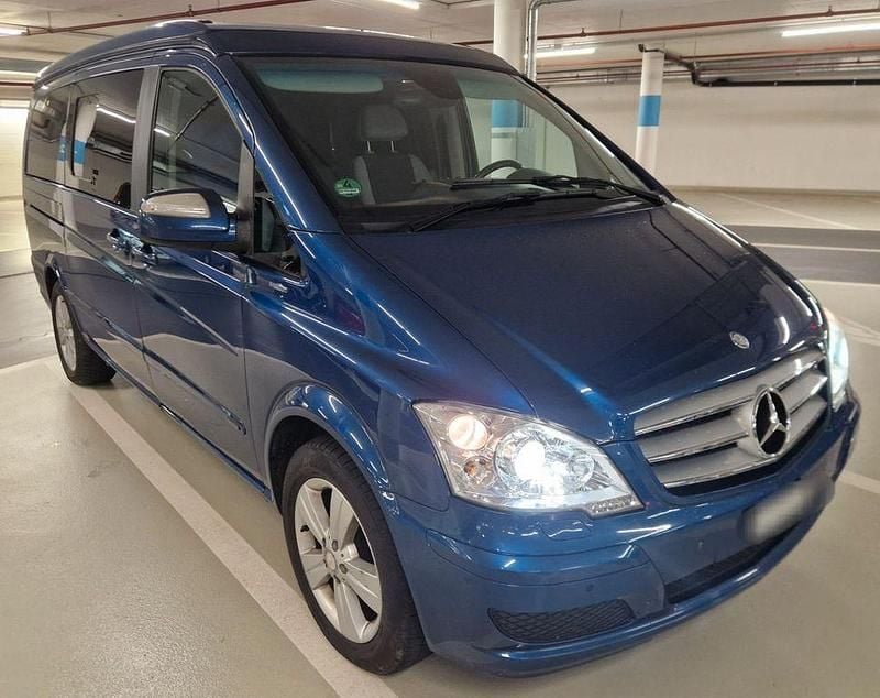 Blau Gebraucht 2013 Mercedes Viano Edition Van / Kleinbus | 19.999 € (Teuer) - Bild 1/4