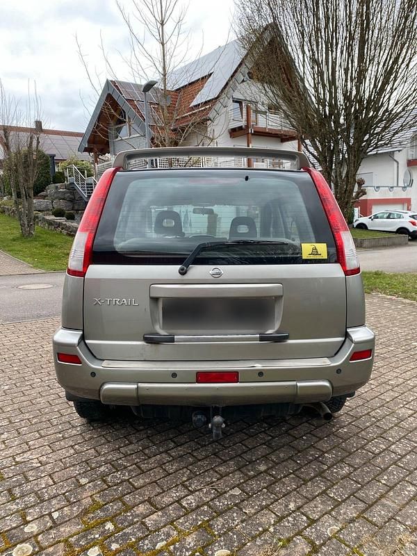 Gebraucht Nissan X-Trail 140 PS (102 kW) 2003 Silber SUV
