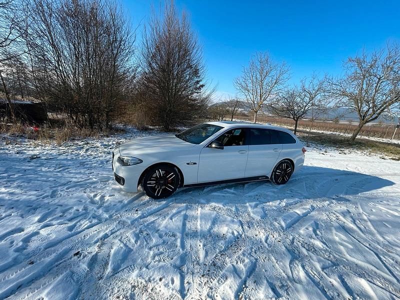 Gebraucht BMW 525 218 PS (160 kW) 2014 Weiß Kombi