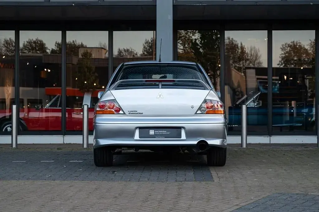 Second-hand Mitsubishi Lancer Evolution 265 CP (194 kW) 2004 Argintiu Berlinǎ