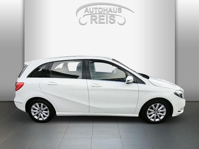 Gebraucht Mercedes B200 156 PS (114 kW) 2013 Weiss Van / Kleinbus