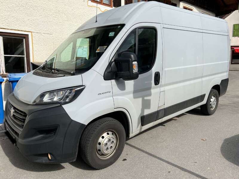 Colore esterno hellgrau pastel Gebraucht 2020 Fiat Ducato Van | 19.490 € (Fairer Preis) - Bild 1/4