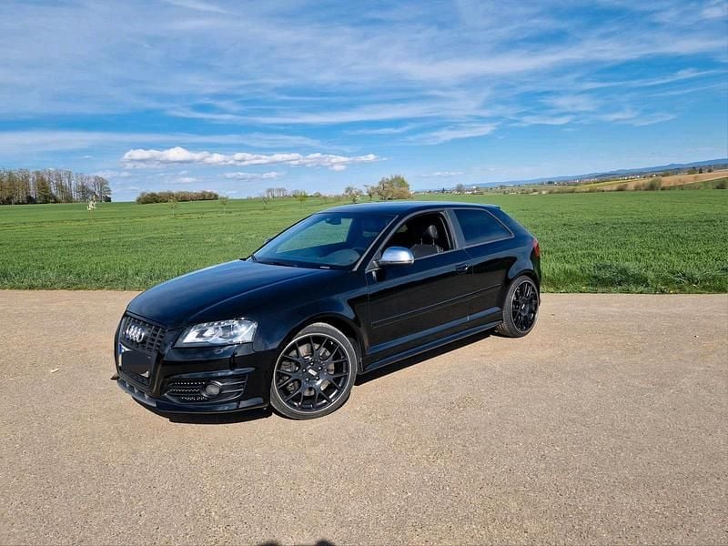 Schwarz Gebraucht 2008 Audi S3 Limousine | 9.500 € (Superpreis) - Bild 1/4