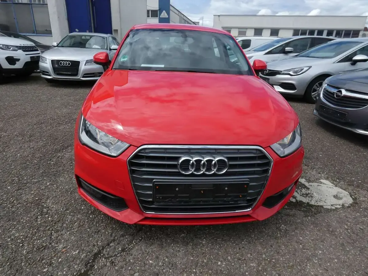 Gebraucht Audi A1 Design 125 PS (91 kW) 2017 Misanorot perleffekt Kleinwagen