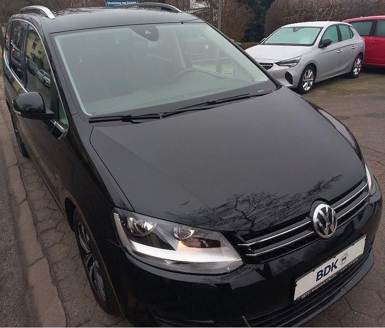 Schwarz Gebraucht 2020 VW Sharan Van / Kleinbus | 17.400 € (Superpreis) - Bild 1/4
