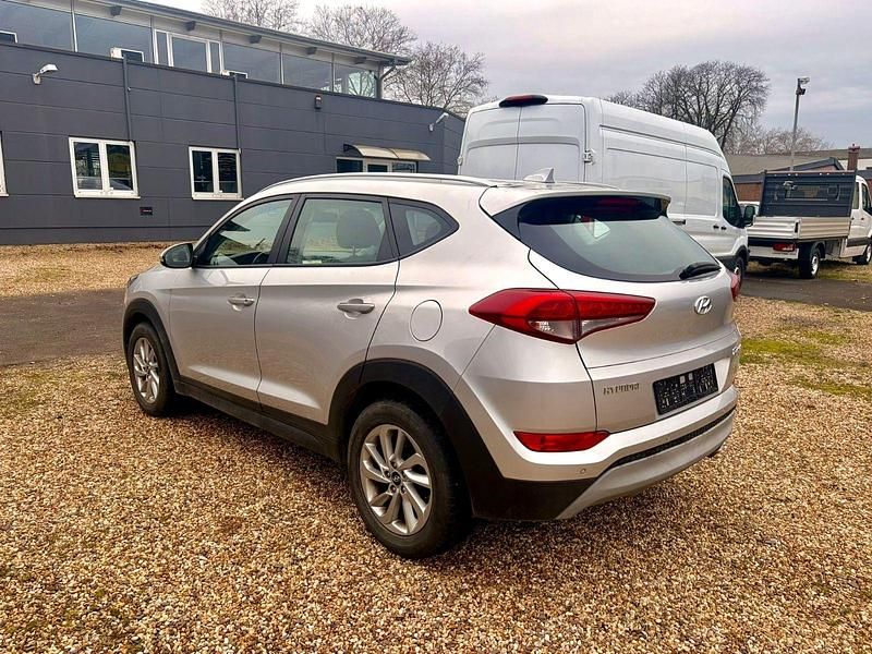 Second-hand Hyundai Tucson 177 CP (130 kW) 2018 Argintiu SUV