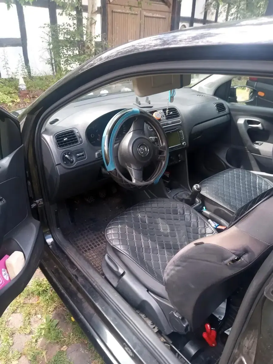 Gebraucht VW Polo 60 PS (44 kW) 2010 Schwarz Kleinwagen