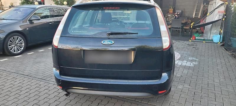 Usata Ford Focus 115 CV (84 kW) 2009 Nero Station wagon