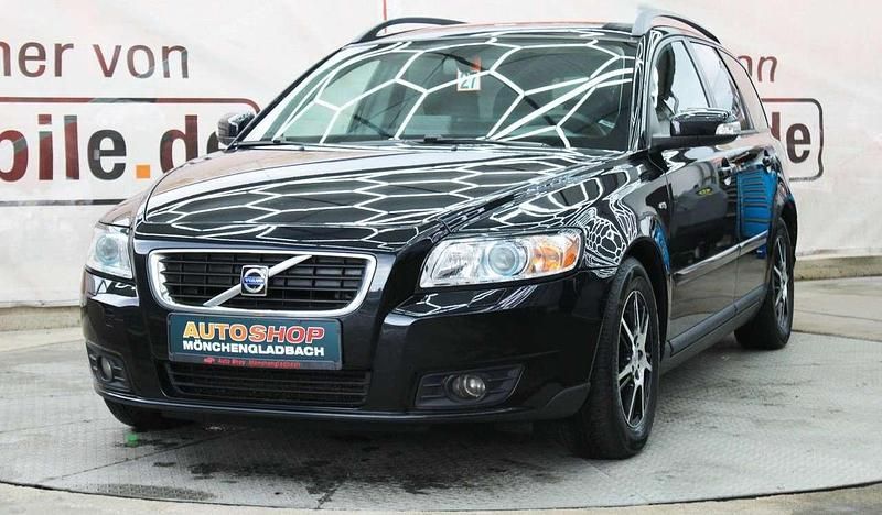 Gebraucht Volvo V50 109 PS (80 kW) 2009 Black sapphire Kombi