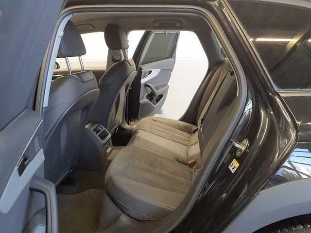 Gebraucht Audi A4 Allroad 204 PS (150 kW) 2023 Mythosschwarz metallic Kombi