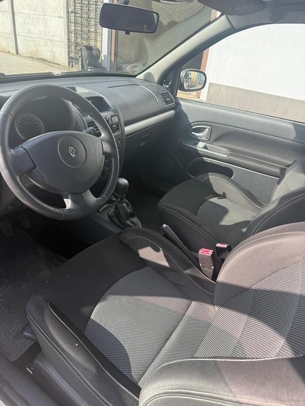 Gebraucht Renault Clio II 85 PS (62 kW) 2008 Kleinwagen