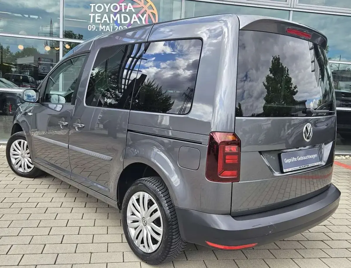 Gebraucht VW Caddy Trendline 150 PS (110 kW) 2020 Grau Van / Kleinbus
