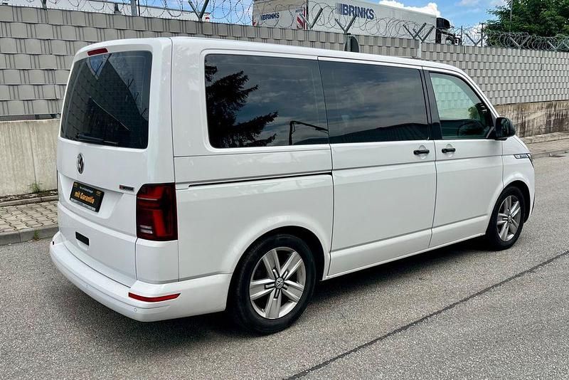 Gebraucht VW Caravelle 150 PS (110 kW) 2021 Weiß Van / Kleinbus