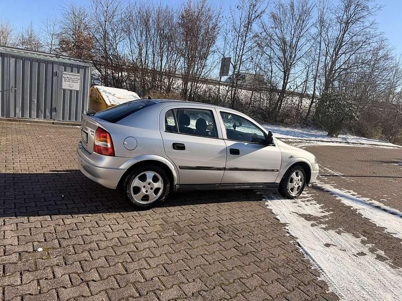 Gebraucht Opel Astra 90 PS (66 kW) 1999 Limousine
