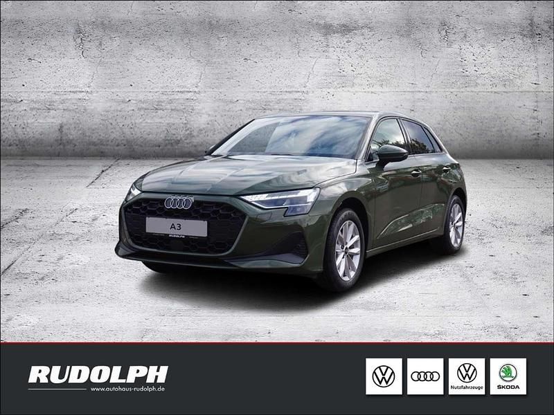 Othercolor Gebraucht 2025 Audi A3 Sportback Ambiente Kleinwagen | 34.930 € (Etwas zu teuer) - Bild 1/4