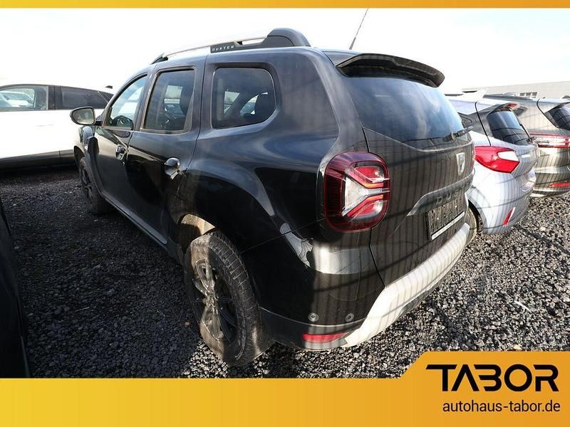 Gebraucht Dacia Duster Prestige 131 PS (96 kW) 2022 Perlmutt schwarz SUV